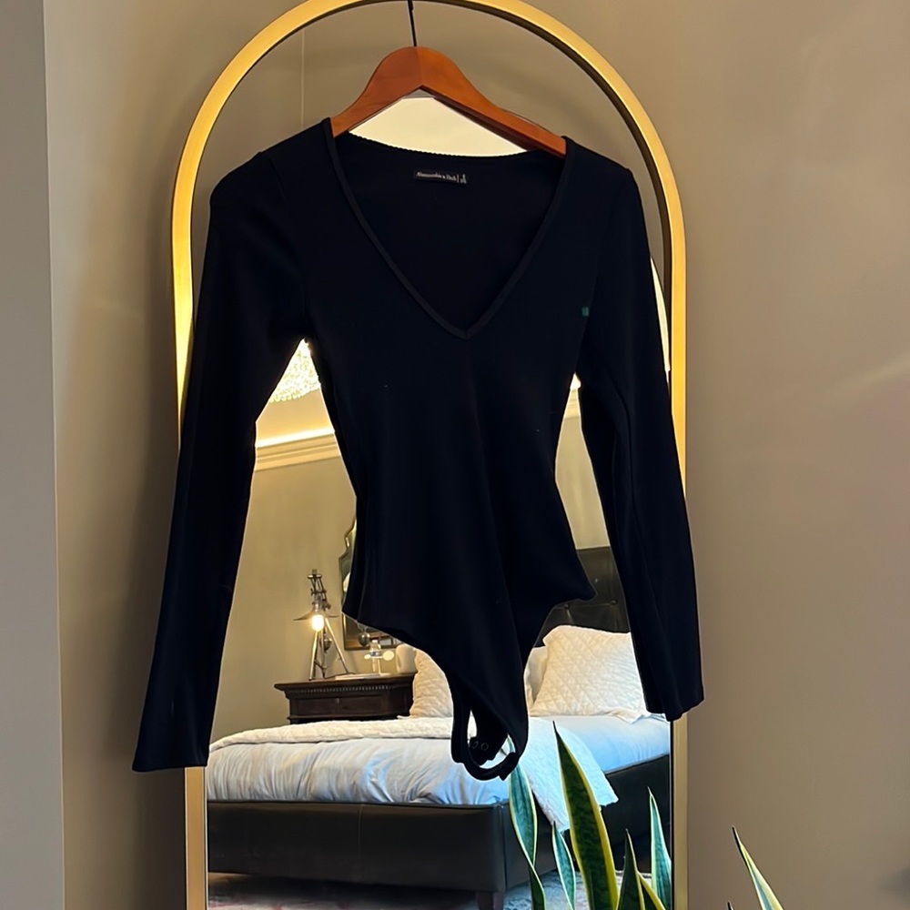 Black deep V ribbed bodysuit
